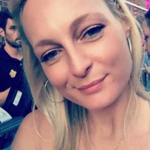 Meet your Posher, Agatha